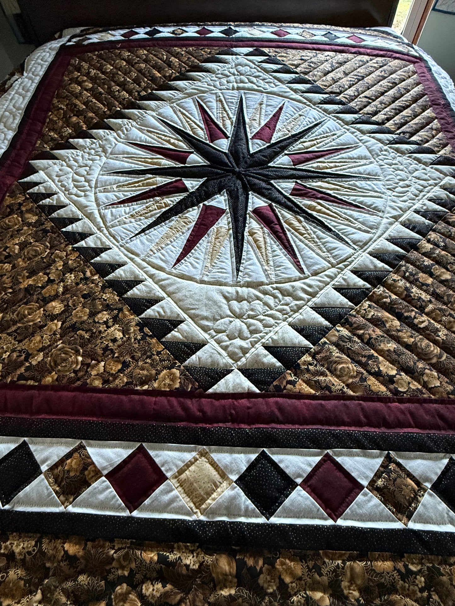 Amish Quilt (Mariner’s Compass)