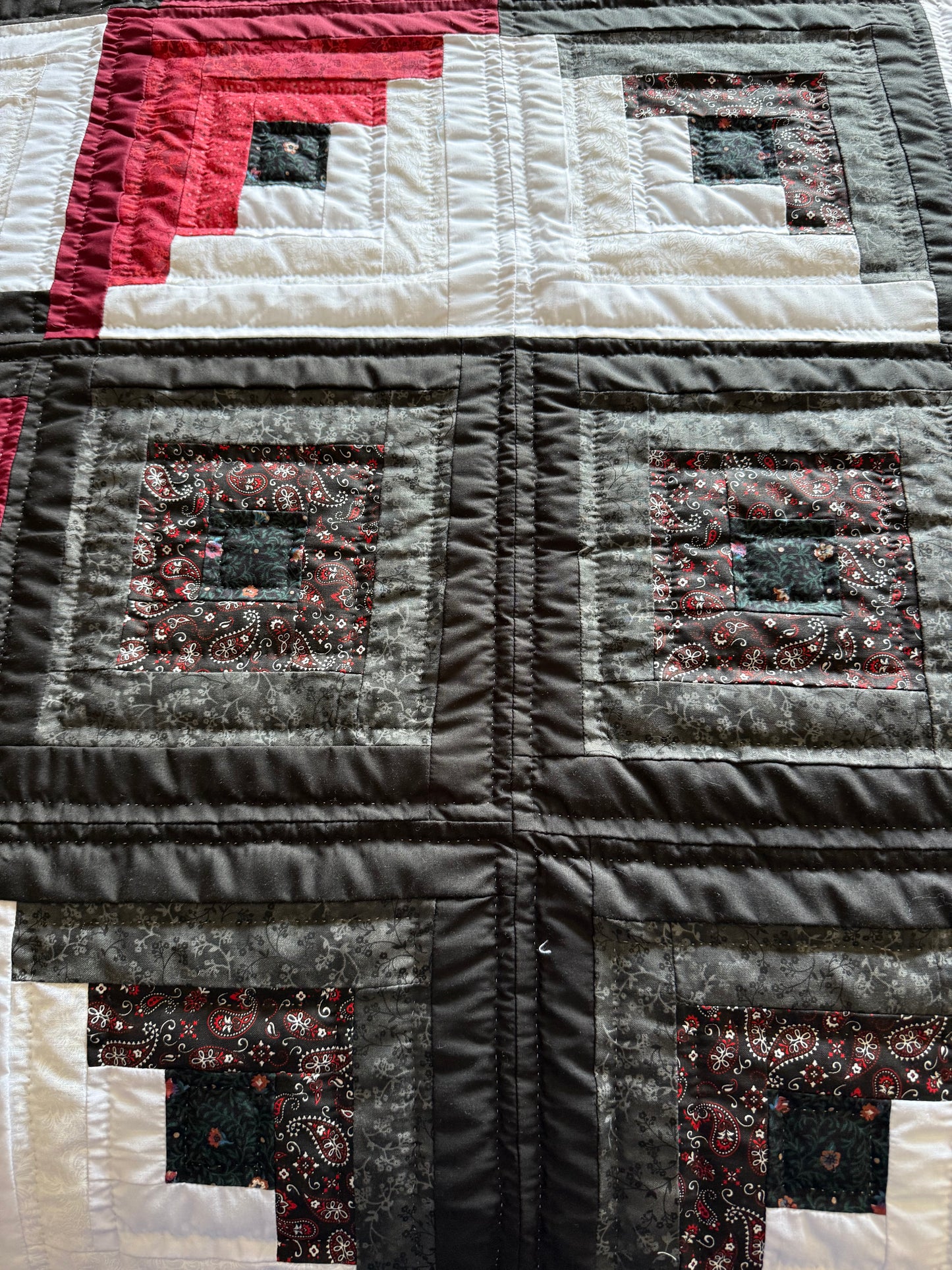 Amish Quilt (Log Cabin Star)