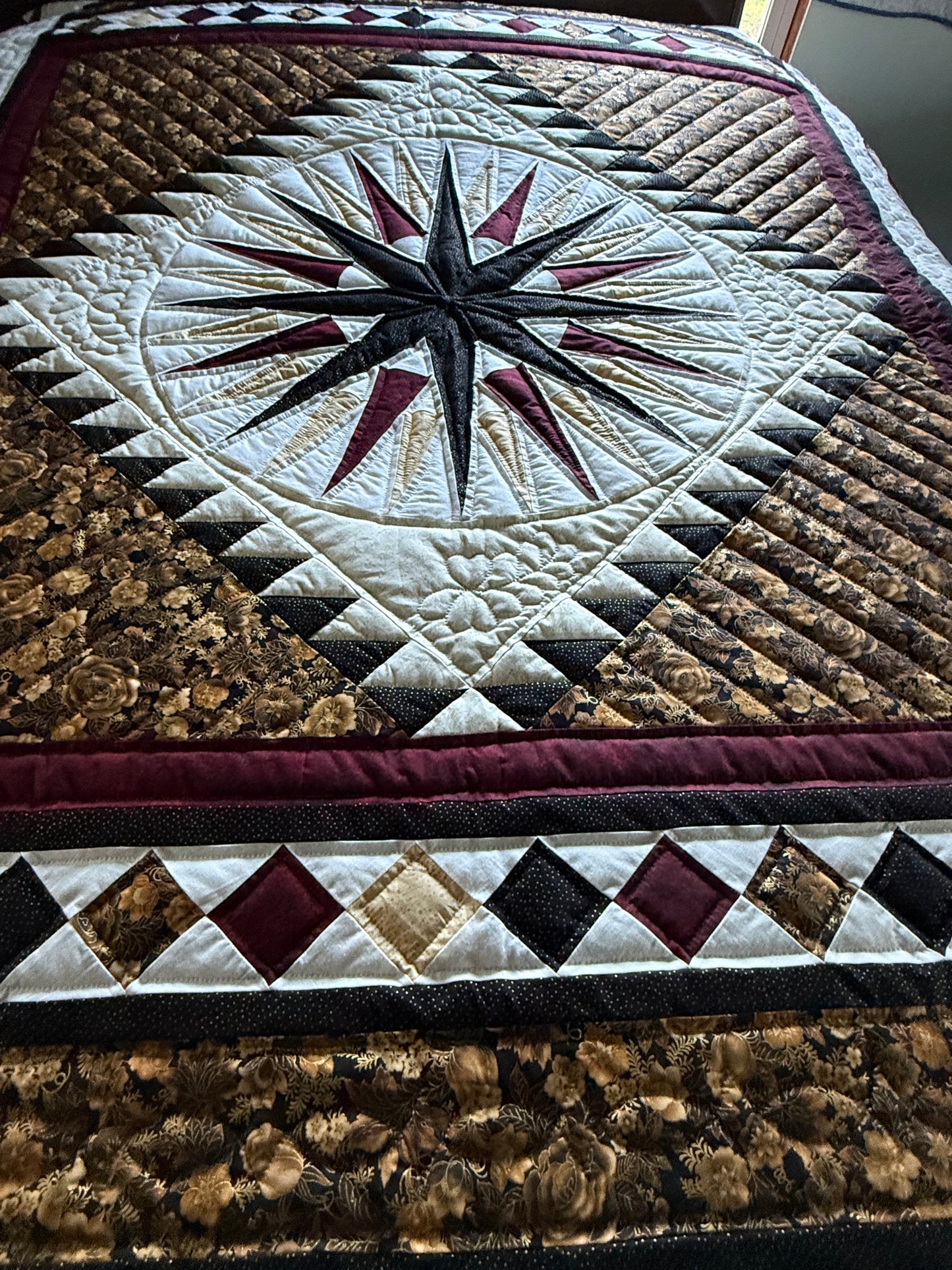 Amish Quilt (Mariner’s Compass)