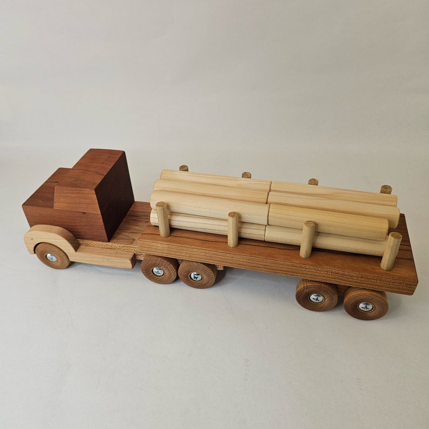 Wooden Toys:  Large Semi Log Truck w/18 logs