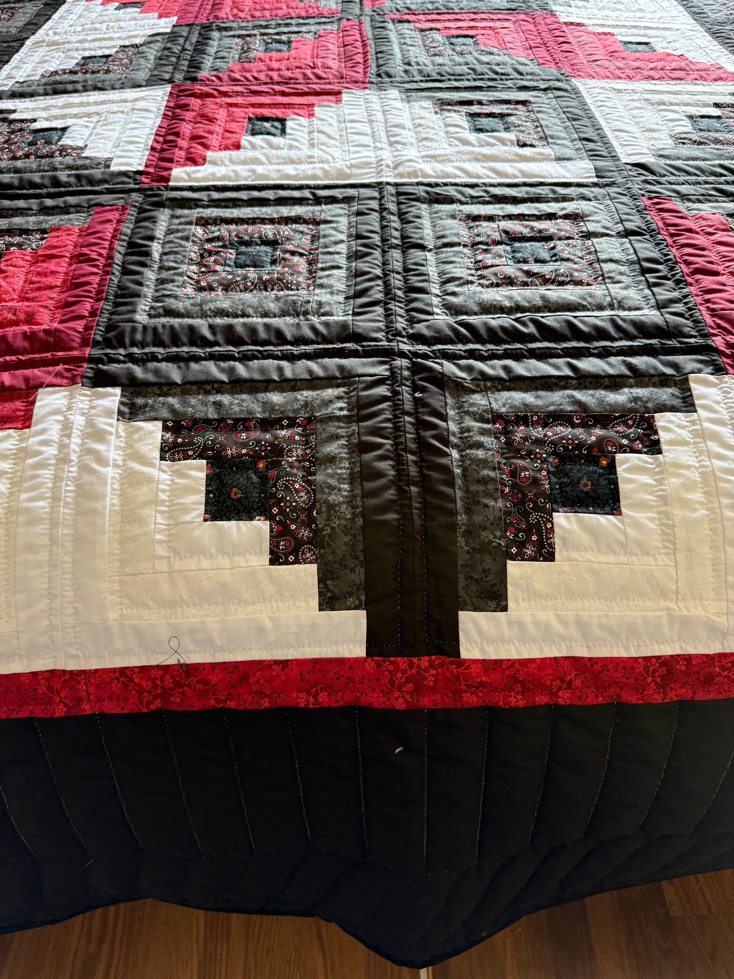 Amish Quilt (Log Cabin Star)