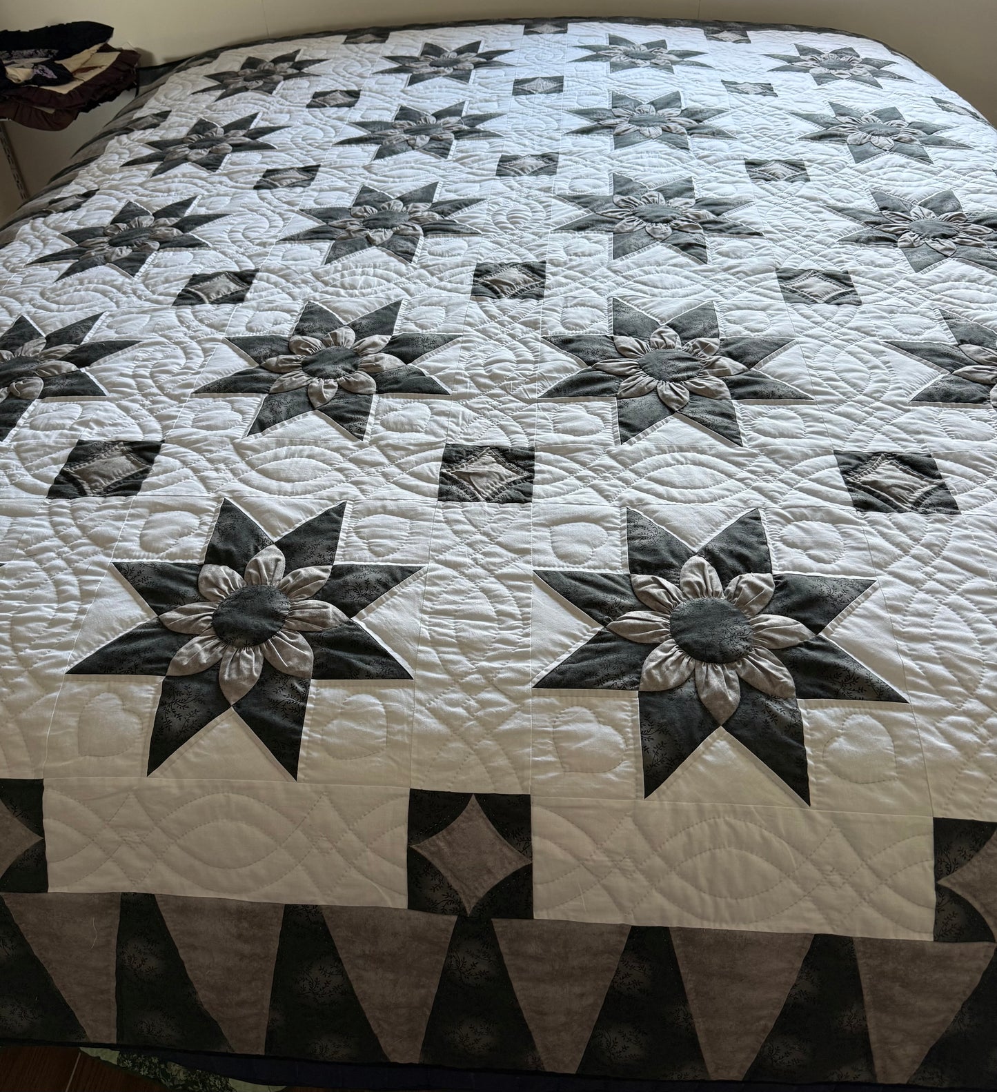 Amish Quilt (Star Dahlia)