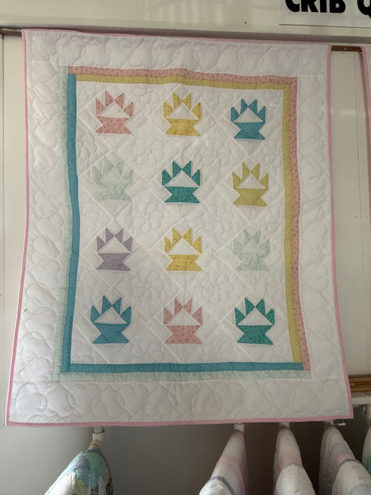 Amish hand quilted  lap quilt or baby quilt