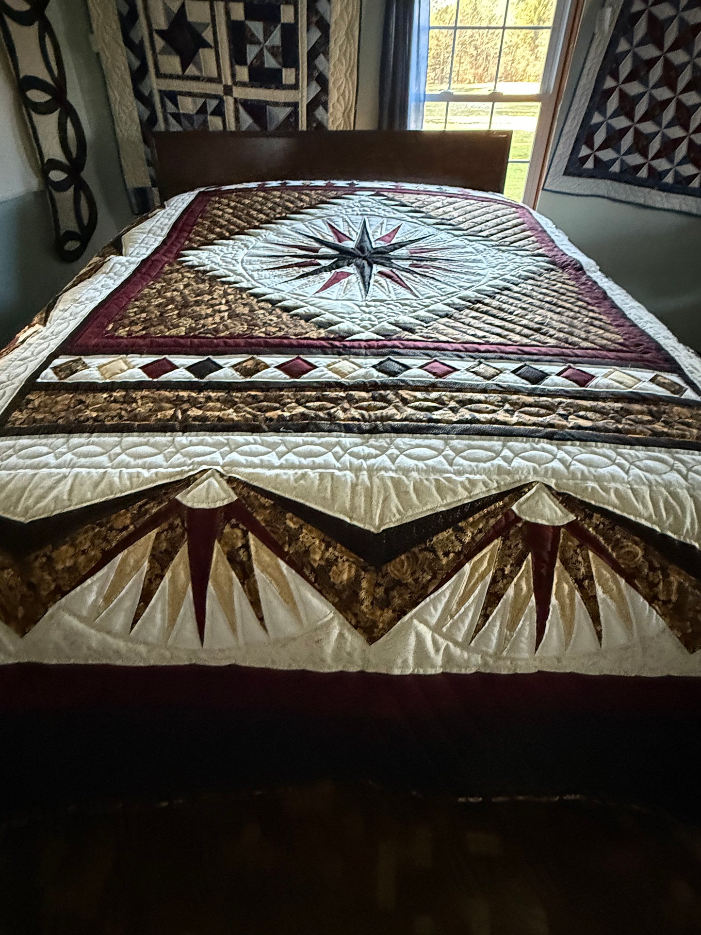 Amish Quilt (Mariner’s Compass)