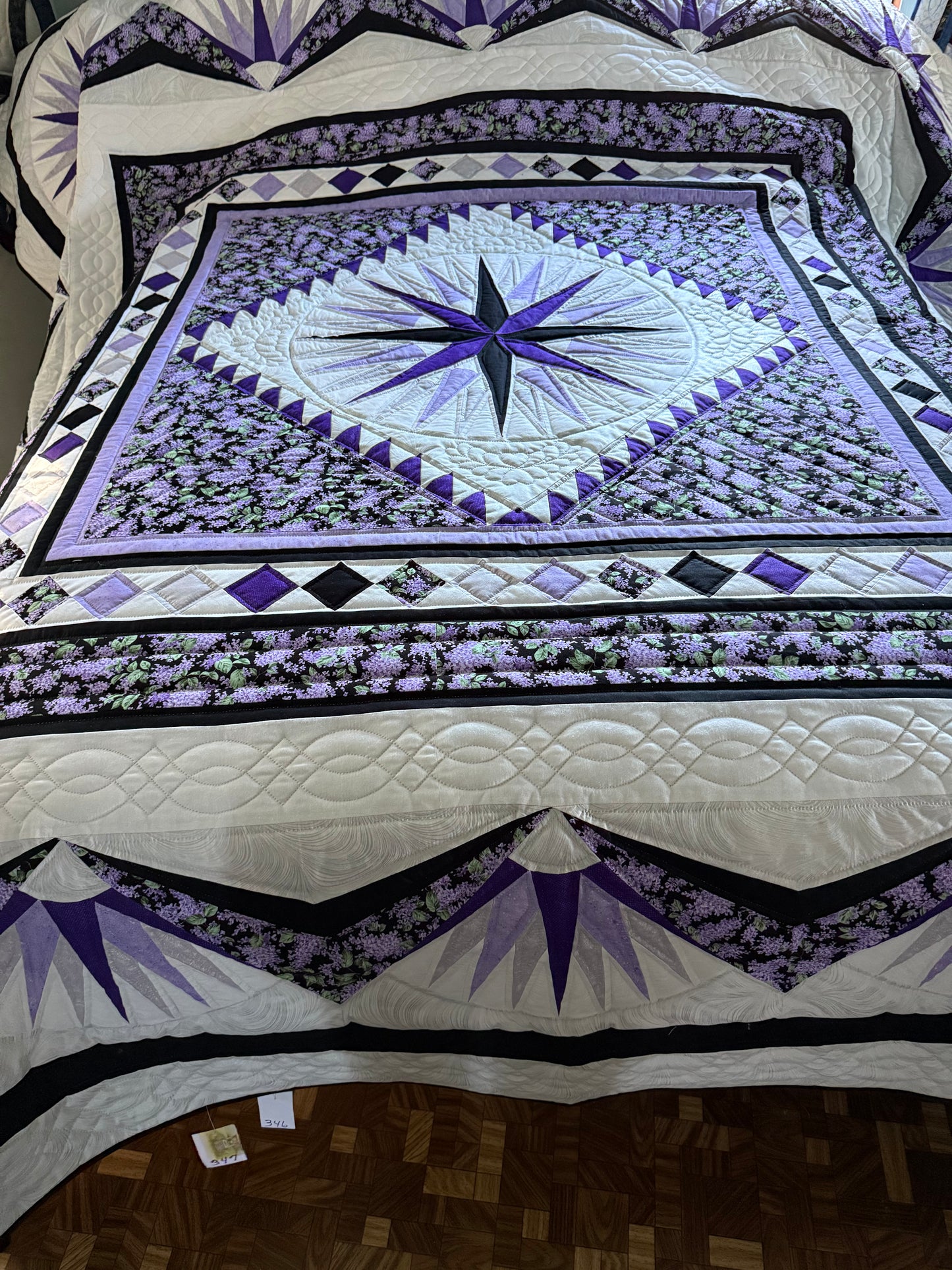 Amish Quilt (Mariner’s Compass)