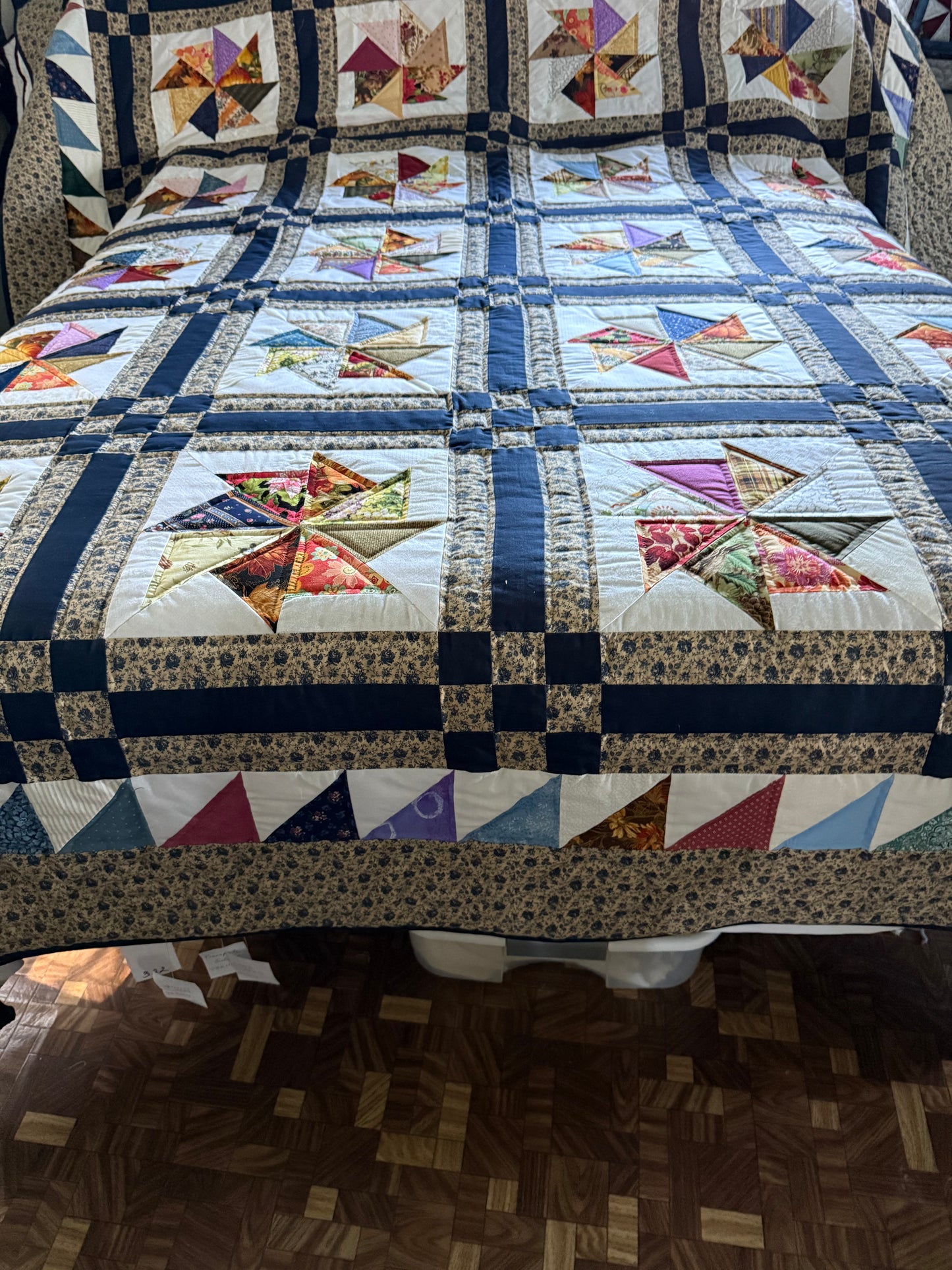 Amish Quilt (Spinning Star)