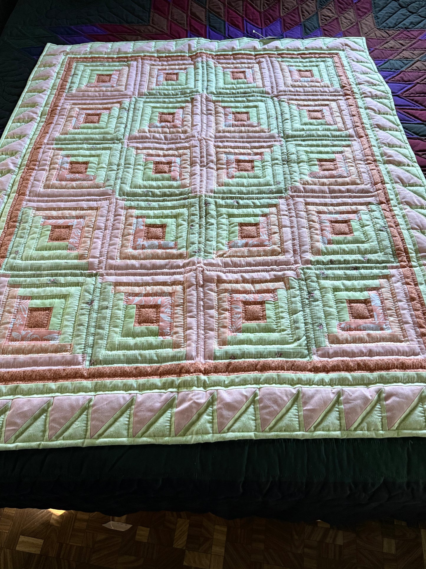 Lap Quilt (Log Cabin)