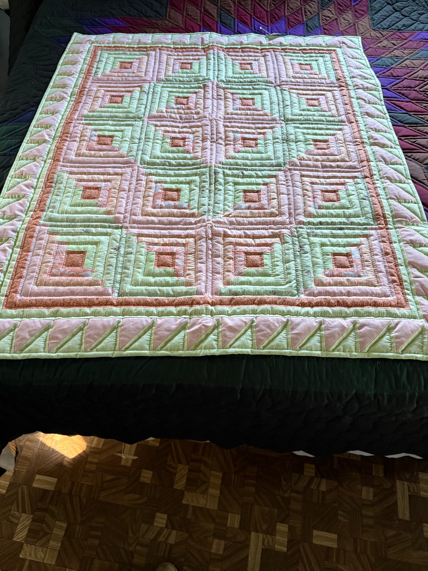 Lap Quilt (Log Cabin)