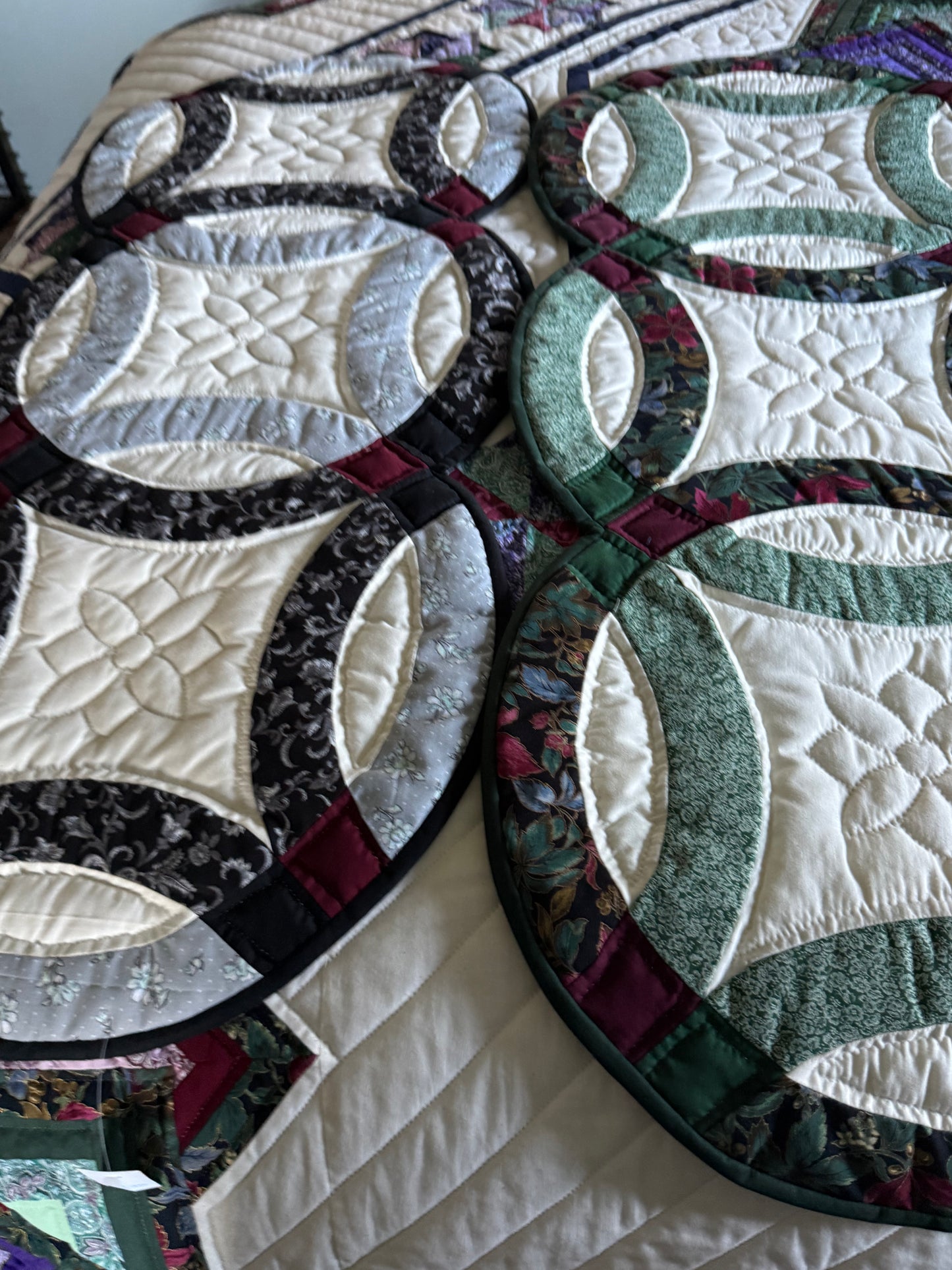 Amish quilted table runner